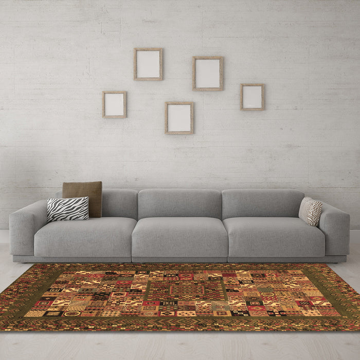 Machine Washable Abstract Brown Contemporary Rug in a Living Room,, wshcon1345brn