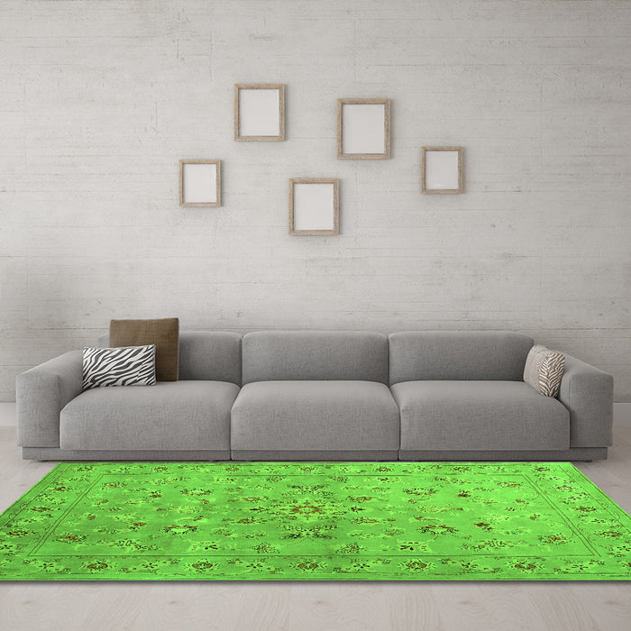 Machine Washable Abstract Green Contemporary Area Rugs in a Living Room,, wshcon1350grn
