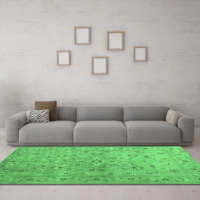 Machine Washable Abstract Emerald Green Contemporary Area Rugs in a Living Room,, wshcon1350emgrn