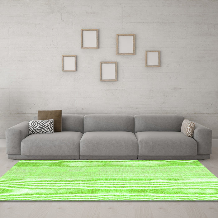 Machine Washable Abstract Green Contemporary Area Rugs in a Living Room,, wshcon1353grn