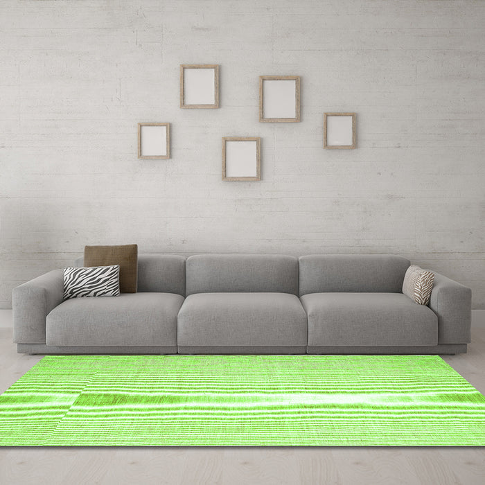 Machine Washable Abstract Green Contemporary Area Rugs in a Living Room,, wshcon1354grn