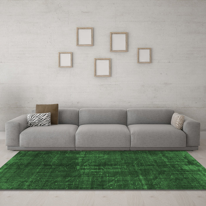Machine Washable Persian Emerald Green Bohemian Area Rugs in a Living Room,, wshcon1366emgrn