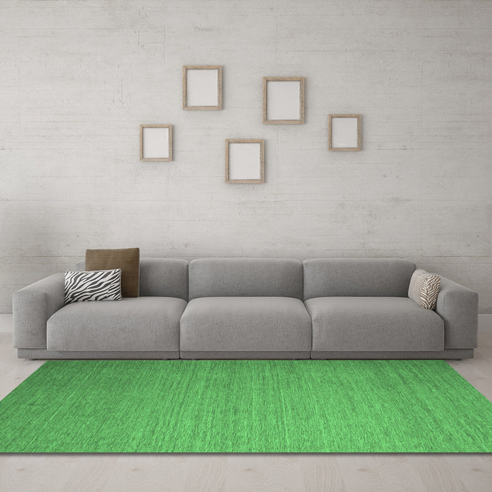 Machine Washable Abstract Emerald Green Contemporary Area Rugs in a Living Room,, wshcon1371emgrn