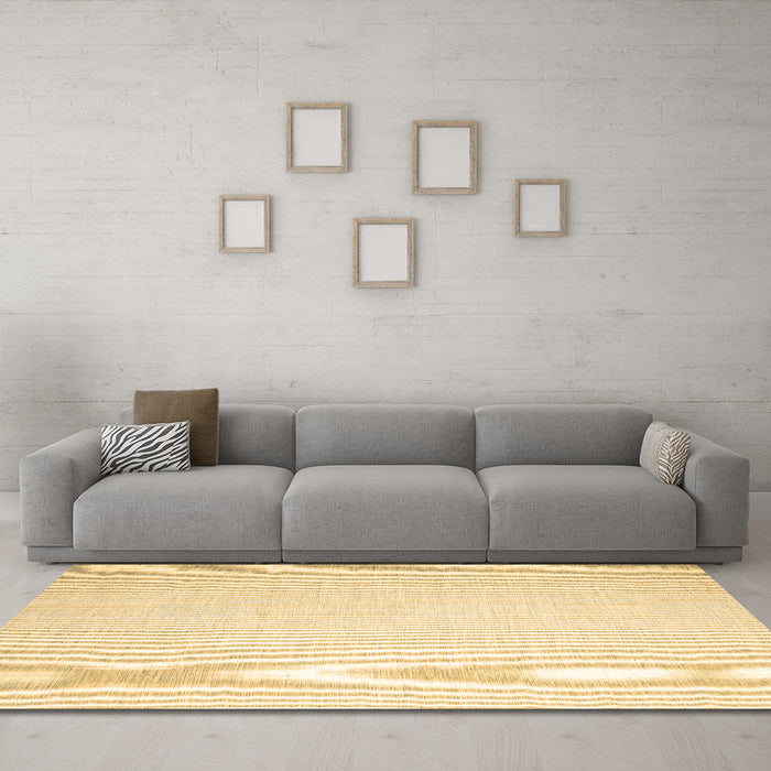 Machine Washable Abstract Brown Contemporary Rug in a Living Room,, wshcon1373brn