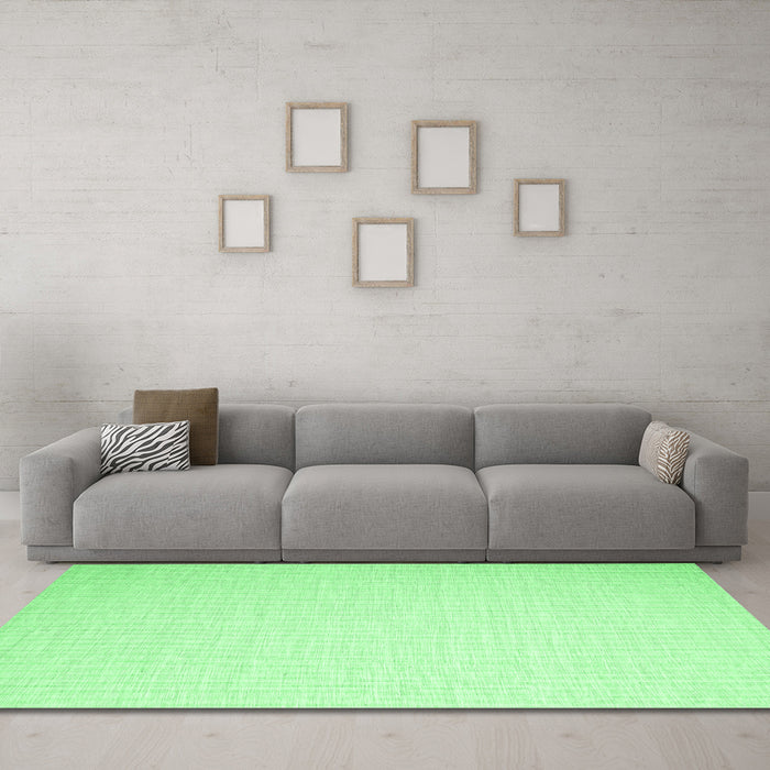 Machine Washable Abstract Emerald Green Contemporary Area Rugs in a Living Room,, wshcon1373emgrn