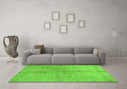 Machine Washable Abstract Green Contemporary Area Rugs in a Living Room,, wshcon1375grn