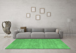 Machine Washable Abstract Emerald Green Contemporary Area Rugs in a Living Room,, wshcon1377emgrn