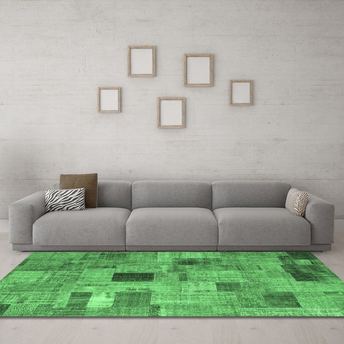 Machine Washable Patchwork Emerald Green Transitional Area Rugs in a Living Room,, wshcon1378emgrn
