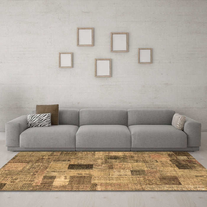 Machine Washable Patchwork Brown Transitional Rug in a Living Room,, wshcon1378brn