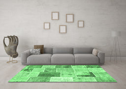 Machine Washable Patchwork Emerald Green Transitional Area Rugs in a Living Room,, wshcon1380emgrn