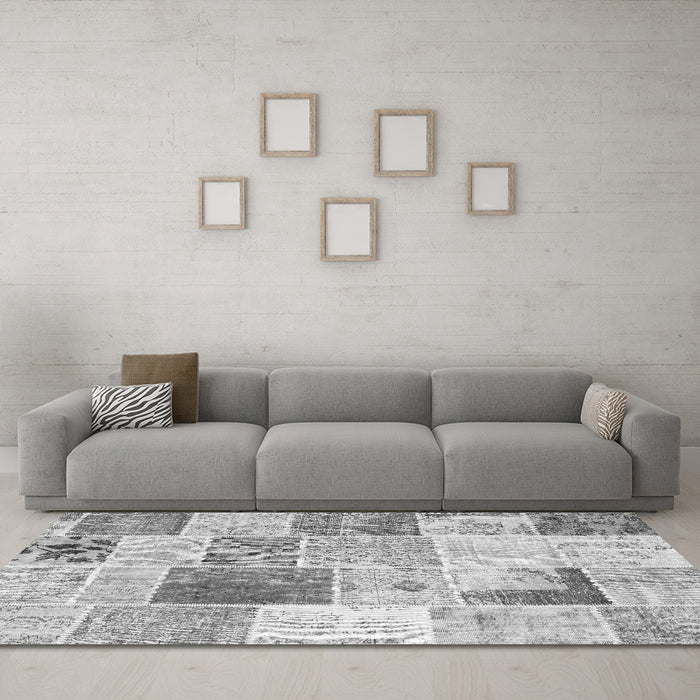 Machine Washable Patchwork Gray Transitional Rug in a Living Room,, wshcon1380gry