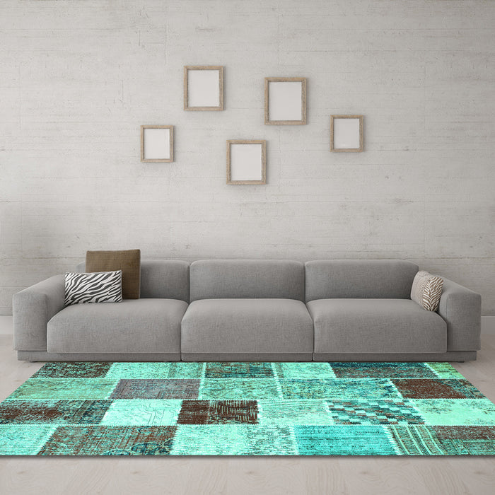 Machine Washable Patchwork Turquoise Transitional Area Rugs in a Living Room,, wshcon1381turq