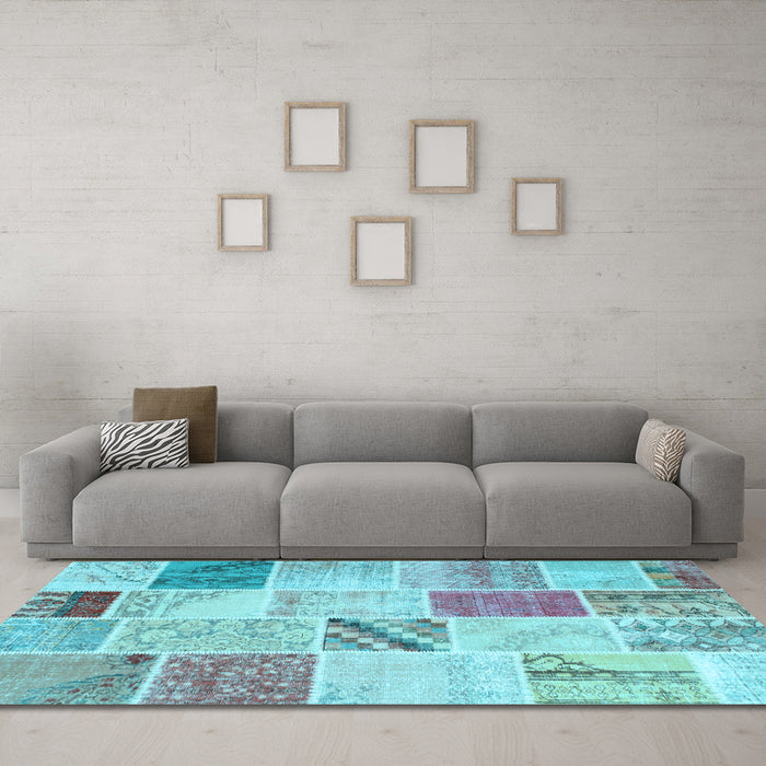 Machine Washable Patchwork Light Blue Transitional Rug in a Living Room, wshcon1382lblu