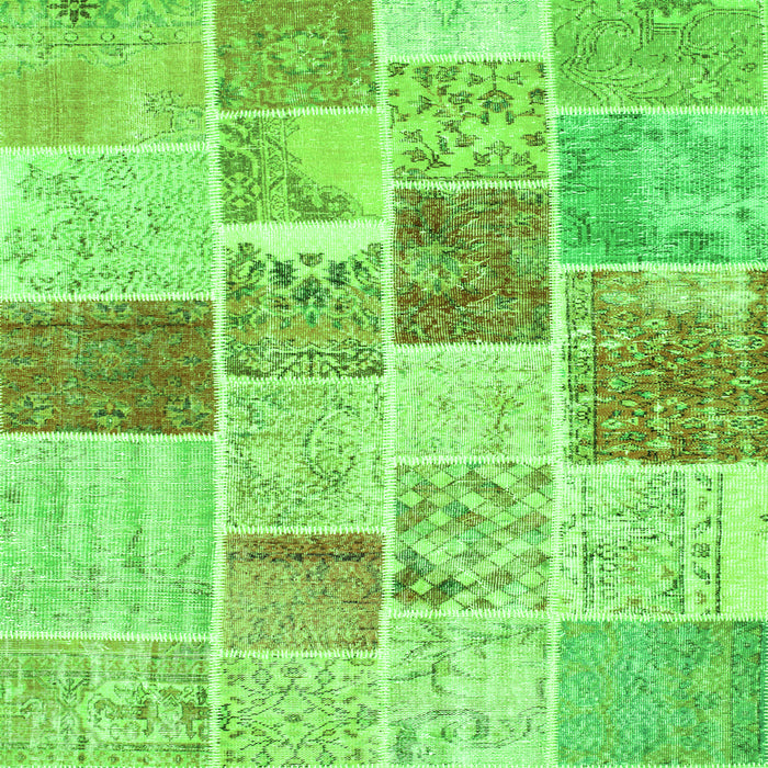 Serging Thickness of Patchwork Green Transitional Rug, con1384grn