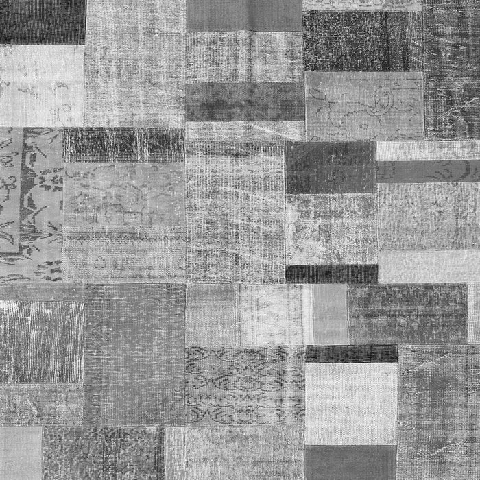Serging Thickness of Patchwork Gray Transitional Rug, con1388gry
