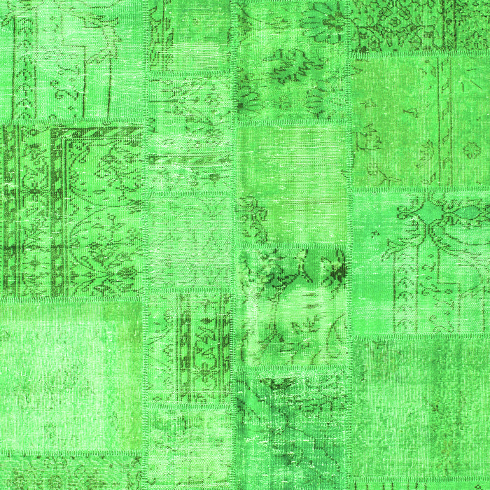 Serging Thickness of Machine Washable Patchwork Green Transitional Area Rugs, wshcon1393grn