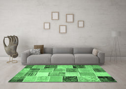 Machine Washable Patchwork Emerald Green Transitional Area Rugs in a Living Room,, wshcon1394emgrn