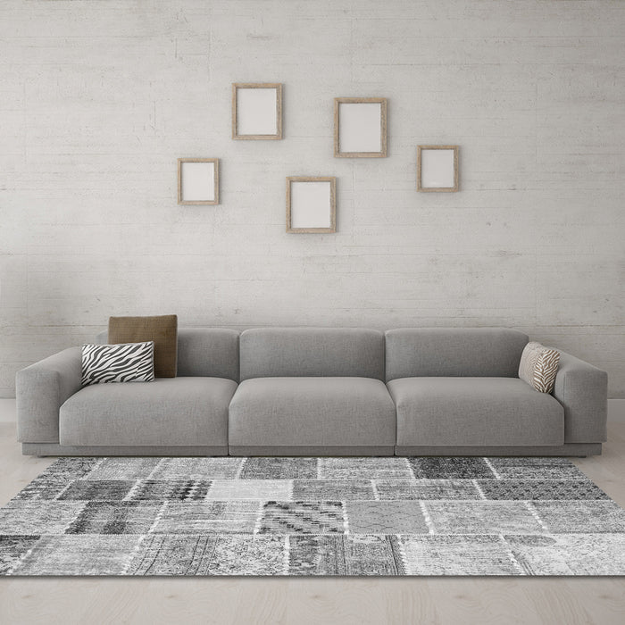 Machine Washable Patchwork Gray Transitional Rug in a Living Room,, wshcon1395gry