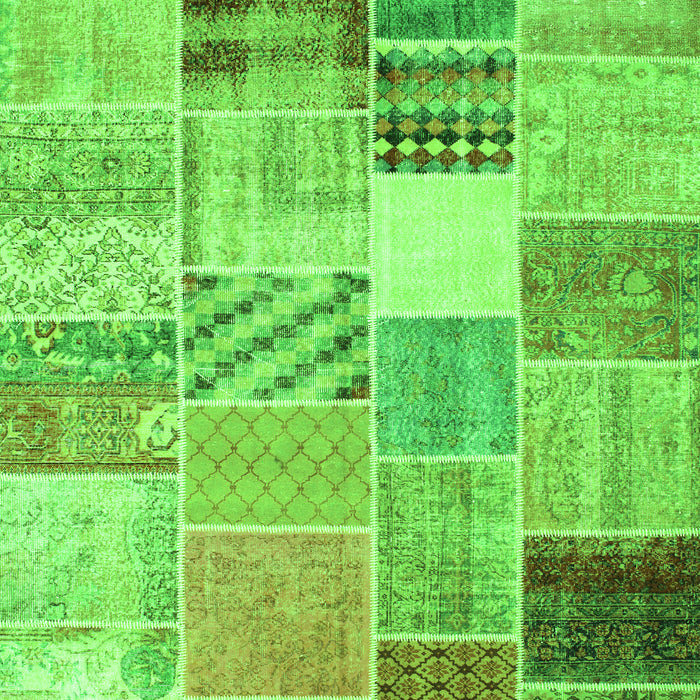 Serging Thickness of Machine Washable Patchwork Green Transitional Area Rugs, wshcon1395grn
