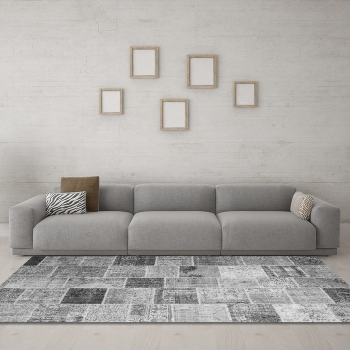 Machine Washable Patchwork Gray Transitional Rug in a Living Room,, wshcon1396gry