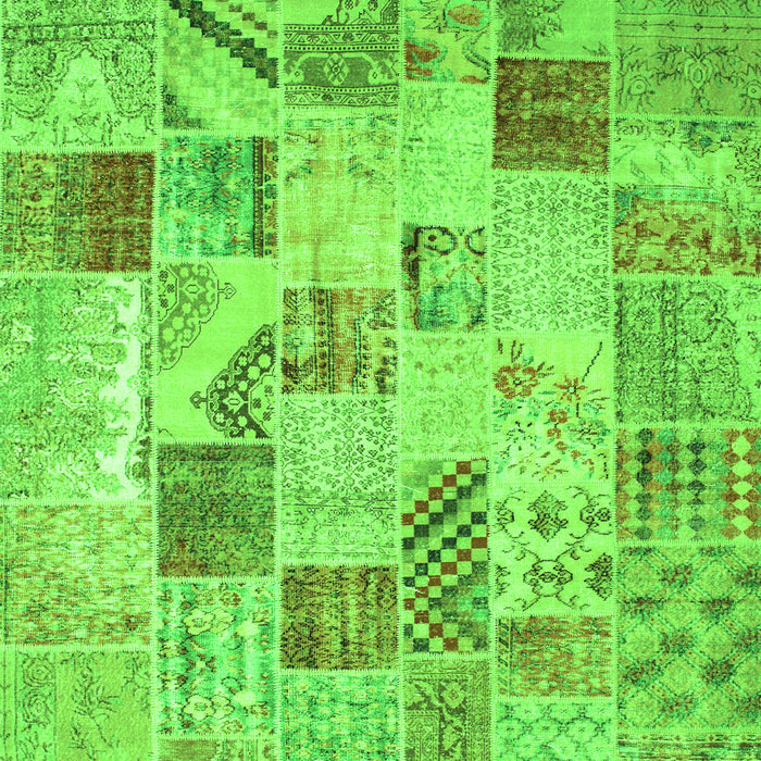 Serging Thickness of Machine Washable Patchwork Green Transitional Area Rugs, wshcon1398grn