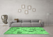 Machine Washable Patchwork Emerald Green Transitional Area Rugs in a Living Room,, wshcon1398emgrn