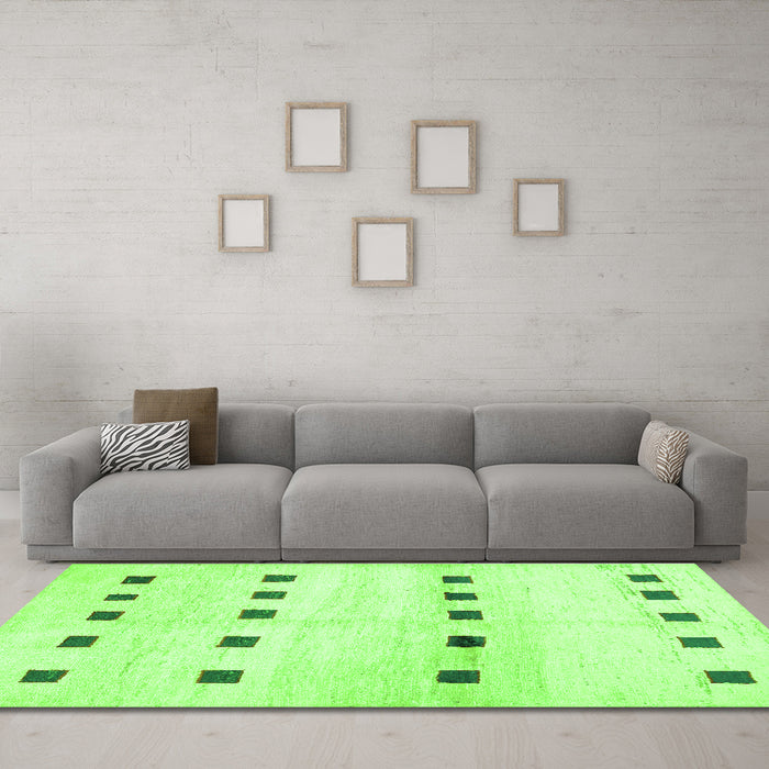 Machine Washable Solid Green Modern Area Rugs in a Living Room,, wshcon1404grn