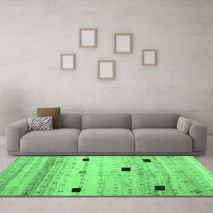 Machine Washable Abstract Emerald Green Contemporary Area Rugs in a Living Room,, wshcon1408emgrn