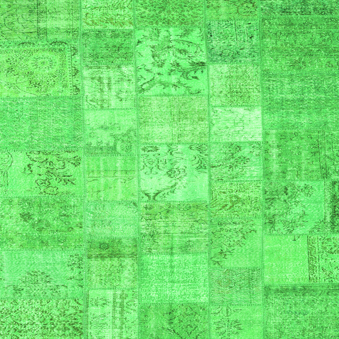 Serging Thickness of Patchwork Green Transitional Rug, con1413grn