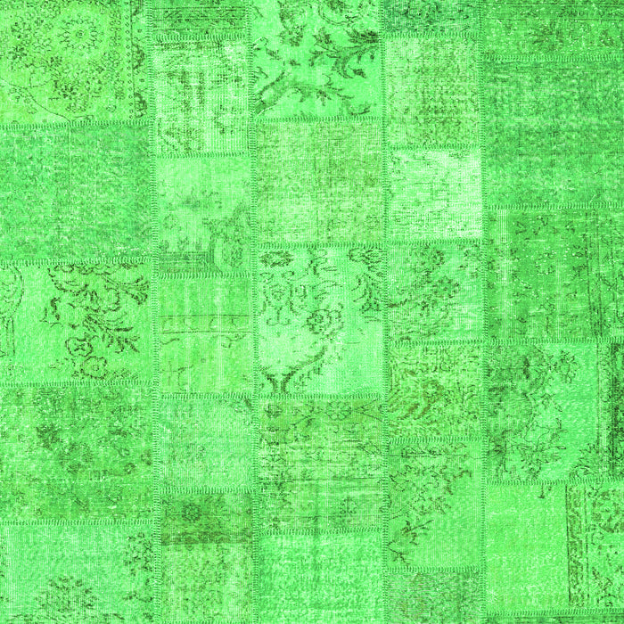 Serging Thickness of Machine Washable Patchwork Green Transitional Area Rugs, wshcon1413grn