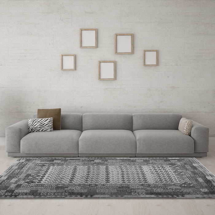 Machine Washable Patchwork Gray Transitional Rug in a Living Room,, wshcon1420gry