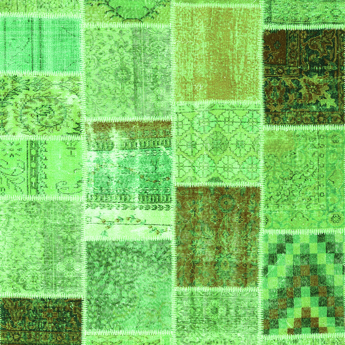 Serging Thickness of Machine Washable Patchwork Green Transitional Area Rugs, wshcon1424grn