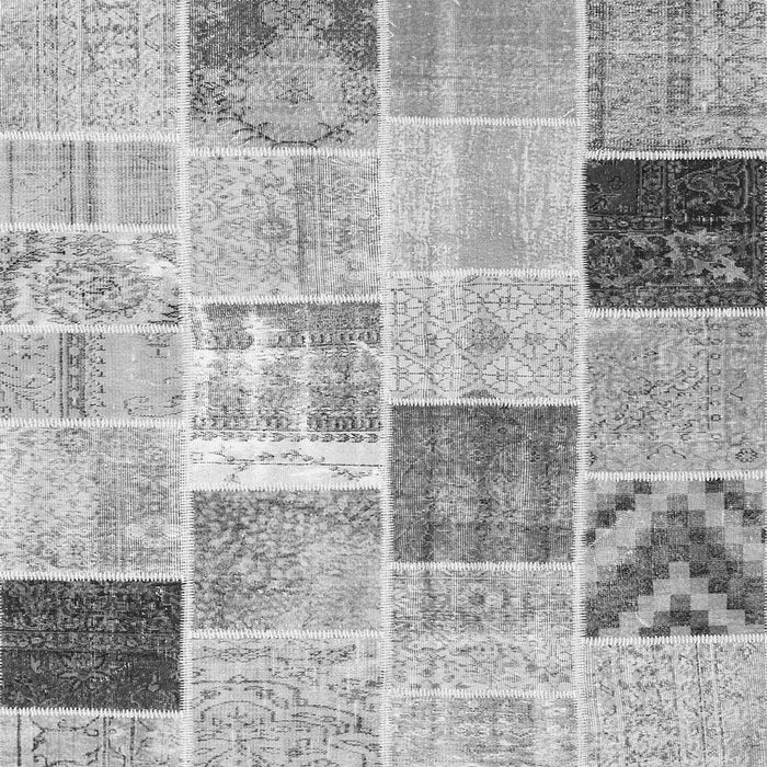 Serging Thickness of Patchwork Gray Transitional Rug, con1424gry