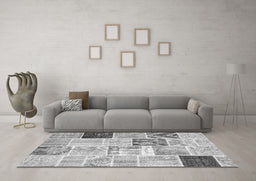 Machine Washable Patchwork Gray Transitional Rug in a Living Room,, wshcon1424gry