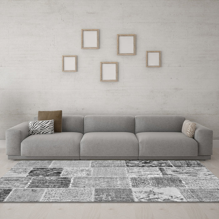Machine Washable Patchwork Gray Transitional Rug in a Living Room,, wshcon1425gry