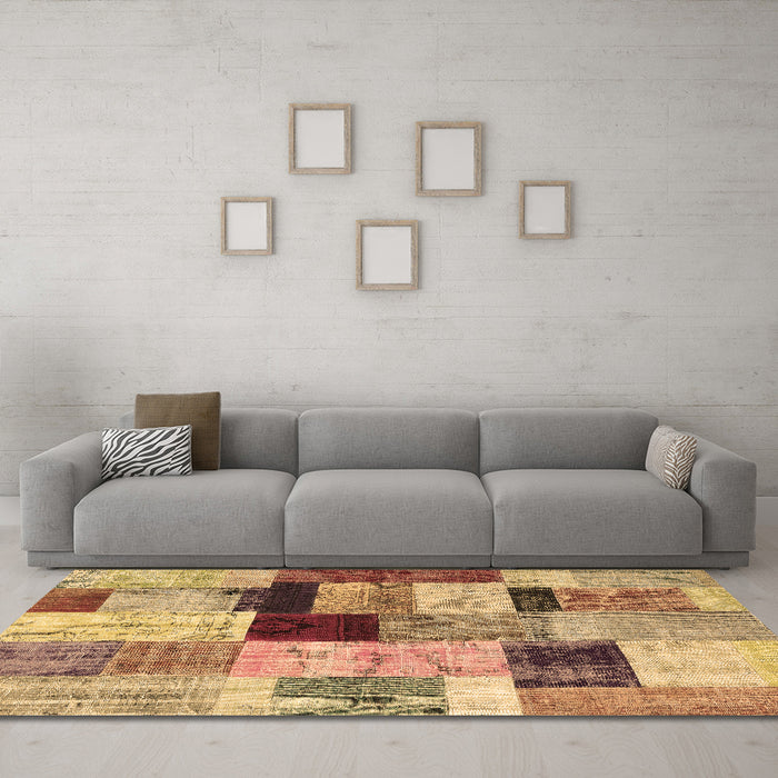Machine Washable Patchwork Brown Transitional Rug in a Living Room,, wshcon1427brn