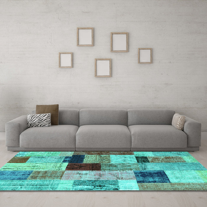 Machine Washable Patchwork Turquoise Transitional Area Rugs in a Living Room,, wshcon1427turq