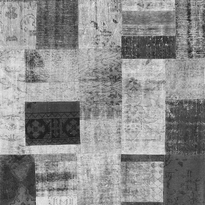 Serging Thickness of Machine Washable Patchwork Gray Transitional Rug, wshcon1428gry