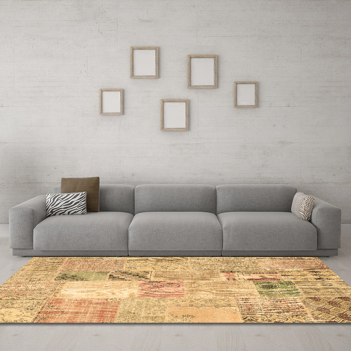 Machine Washable Patchwork Brown Transitional Rug in a Living Room,, wshcon1431brn