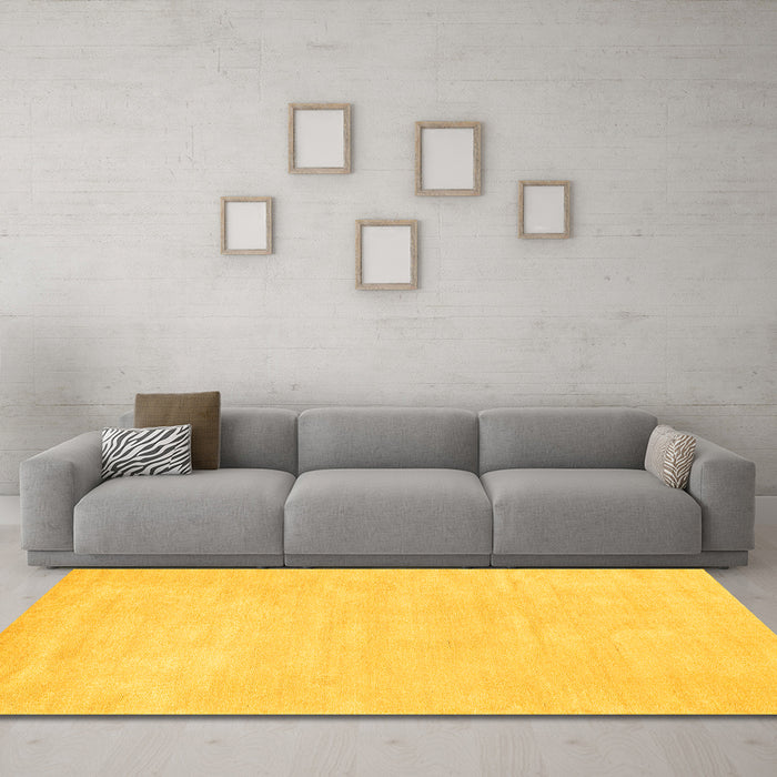 Machine Washable Abstract Yellow Contemporary Rug in a Living Room, wshcon143yw
