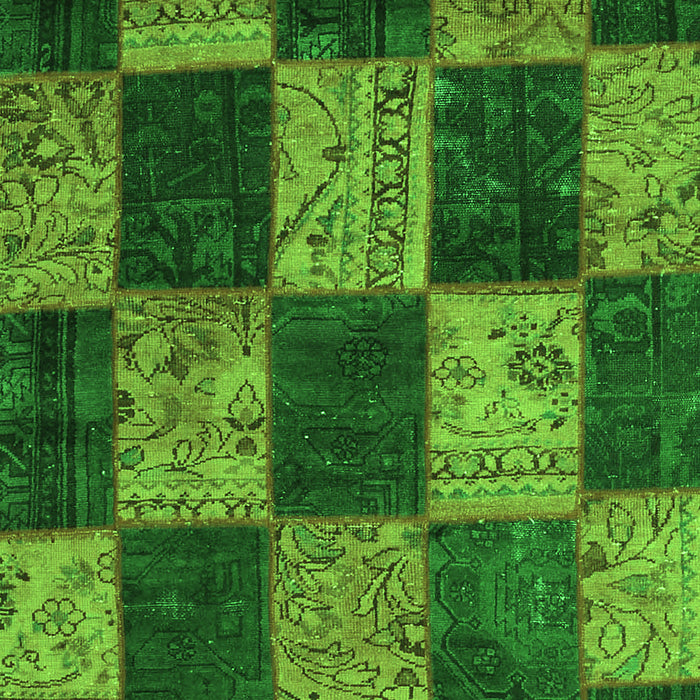 Serging Thickness of Machine Washable Patchwork Green Transitional Area Rugs, wshcon1455grn