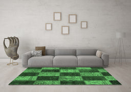 Machine Washable Patchwork Emerald Green Transitional Area Rugs in a Living Room,, wshcon1455emgrn