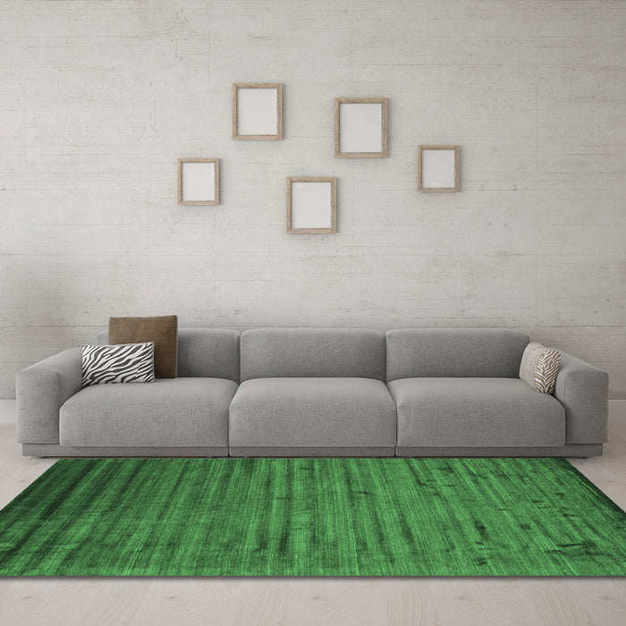 Machine Washable Abstract Emerald Green Contemporary Area Rugs in a Living Room,, wshcon1458emgrn