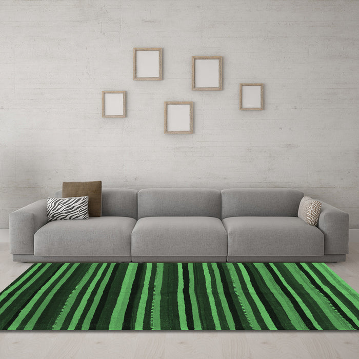 Machine Washable Abstract Emerald Green Contemporary Area Rugs in a Living Room,, wshcon1460emgrn