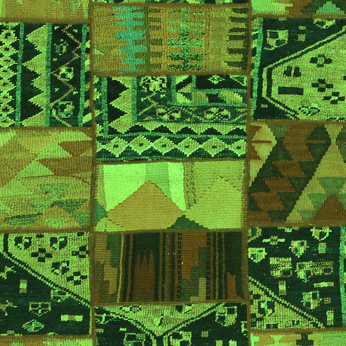 Serging Thickness of Machine Washable Patchwork Green Transitional Area Rugs, wshcon1461grn