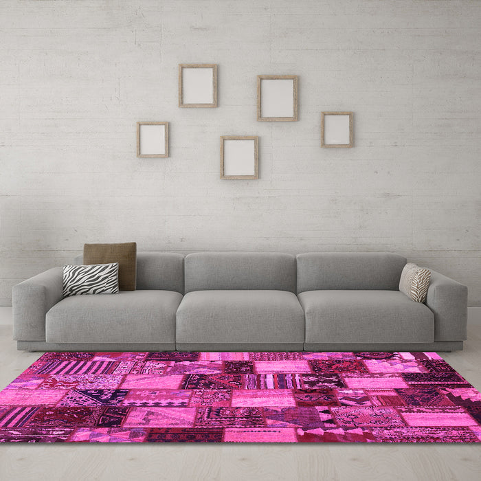 Machine Washable Patchwork Pink Transitional Rug in a Living Room, wshcon1462pnk