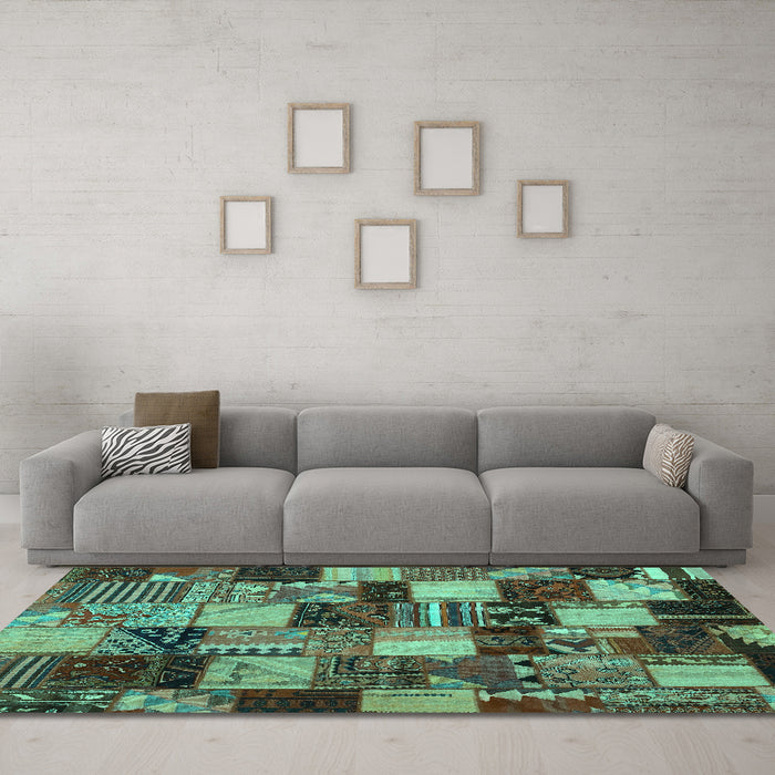 Machine Washable Patchwork Turquoise Transitional Area Rugs in a Living Room,, wshcon1462turq