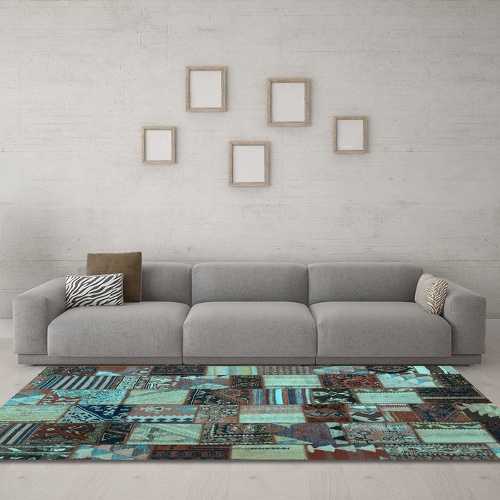 Machine Washable Patchwork Light Blue Transitional Rug in a Living Room, wshcon1462lblu