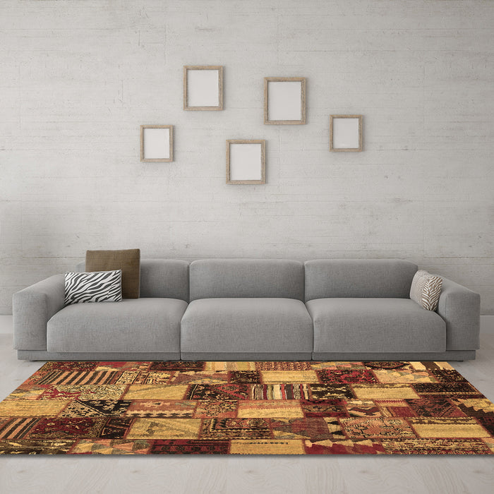 Machine Washable Patchwork Brown Transitional Rug in a Living Room,, wshcon1462brn