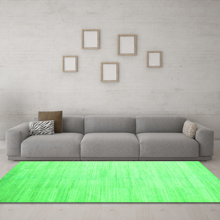 Machine Washable Abstract Green Contemporary Area Rugs in a Living Room,, wshcon1465grn